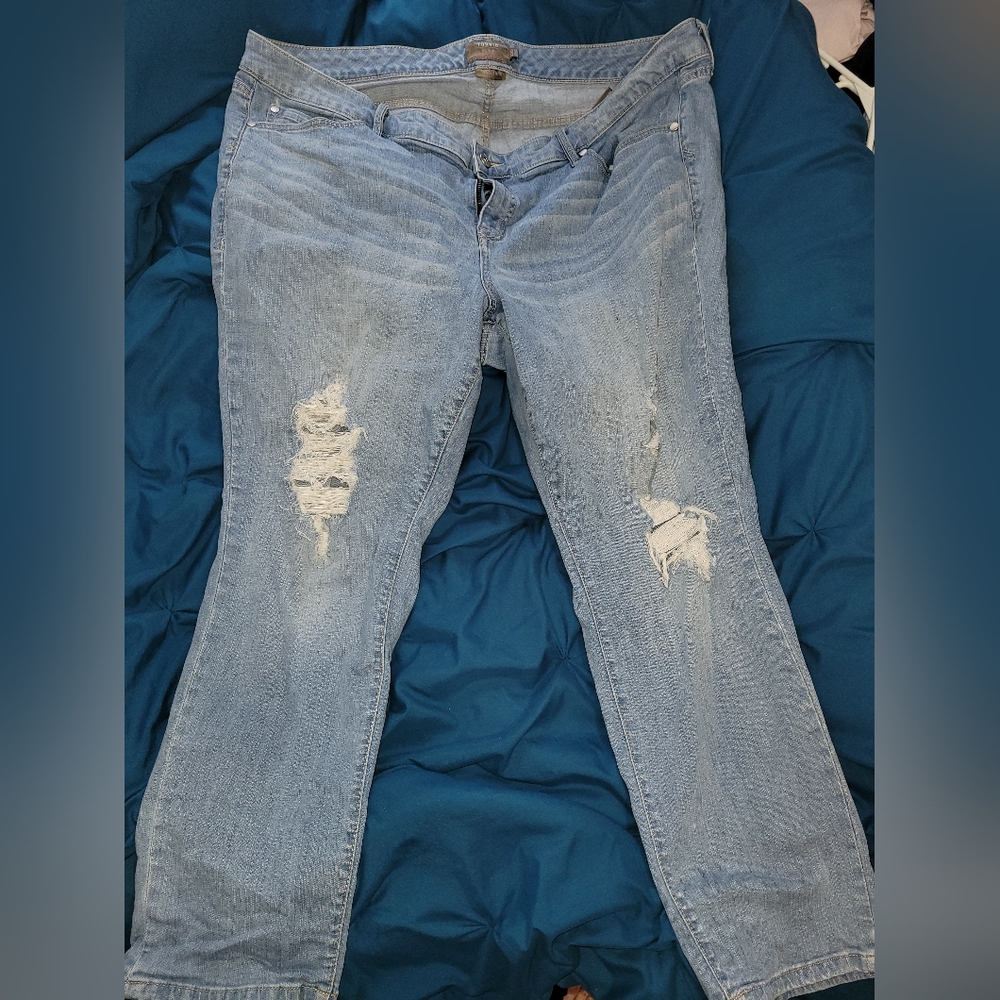 Women's Distressed Blue Jeans